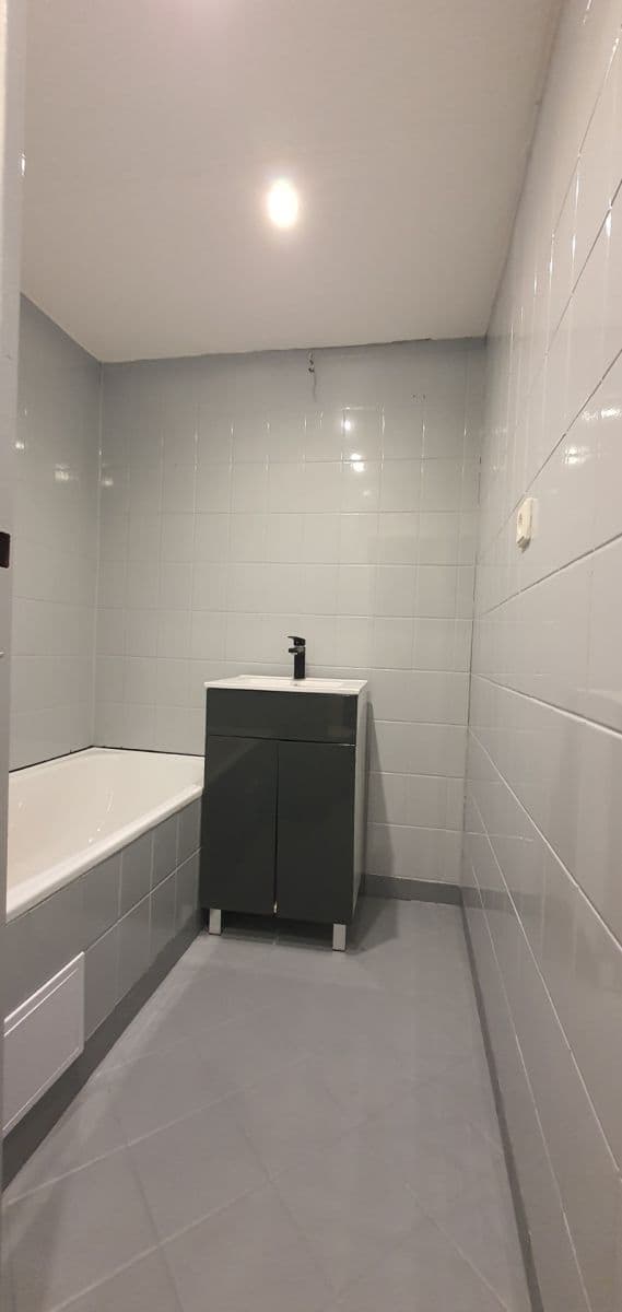 Prodej bytu 2+1 63 m², Slavíčkova, Sokolov, Karlovarský kraj Prodej bytu 2+1 63 m², Slavíčkova, Sokolov, Karlovarský kraj