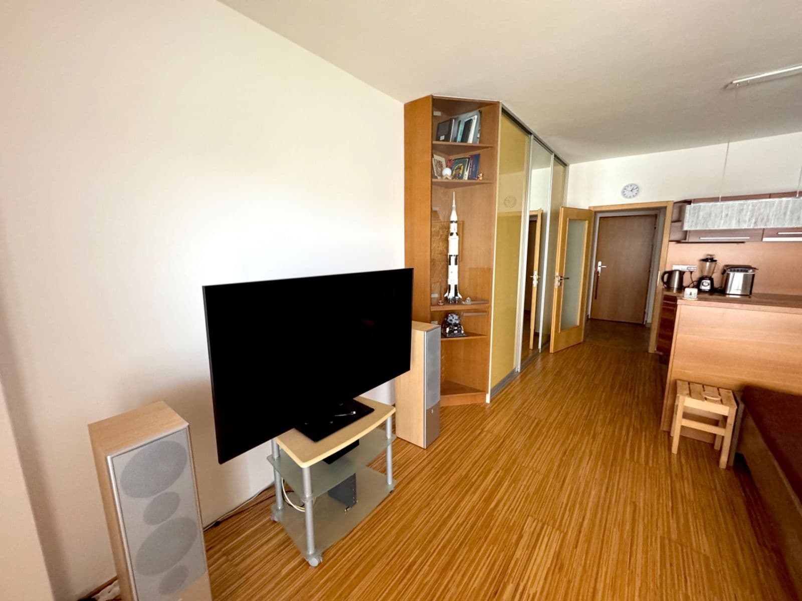 Prodej bytu 1+kk 34 m², Dlouhá, Uherské Hradiště, Zlínský kraj Prodej bytu 1+kk 34 m², Dlouhá, Uherské Hradiště, Zlínský kraj