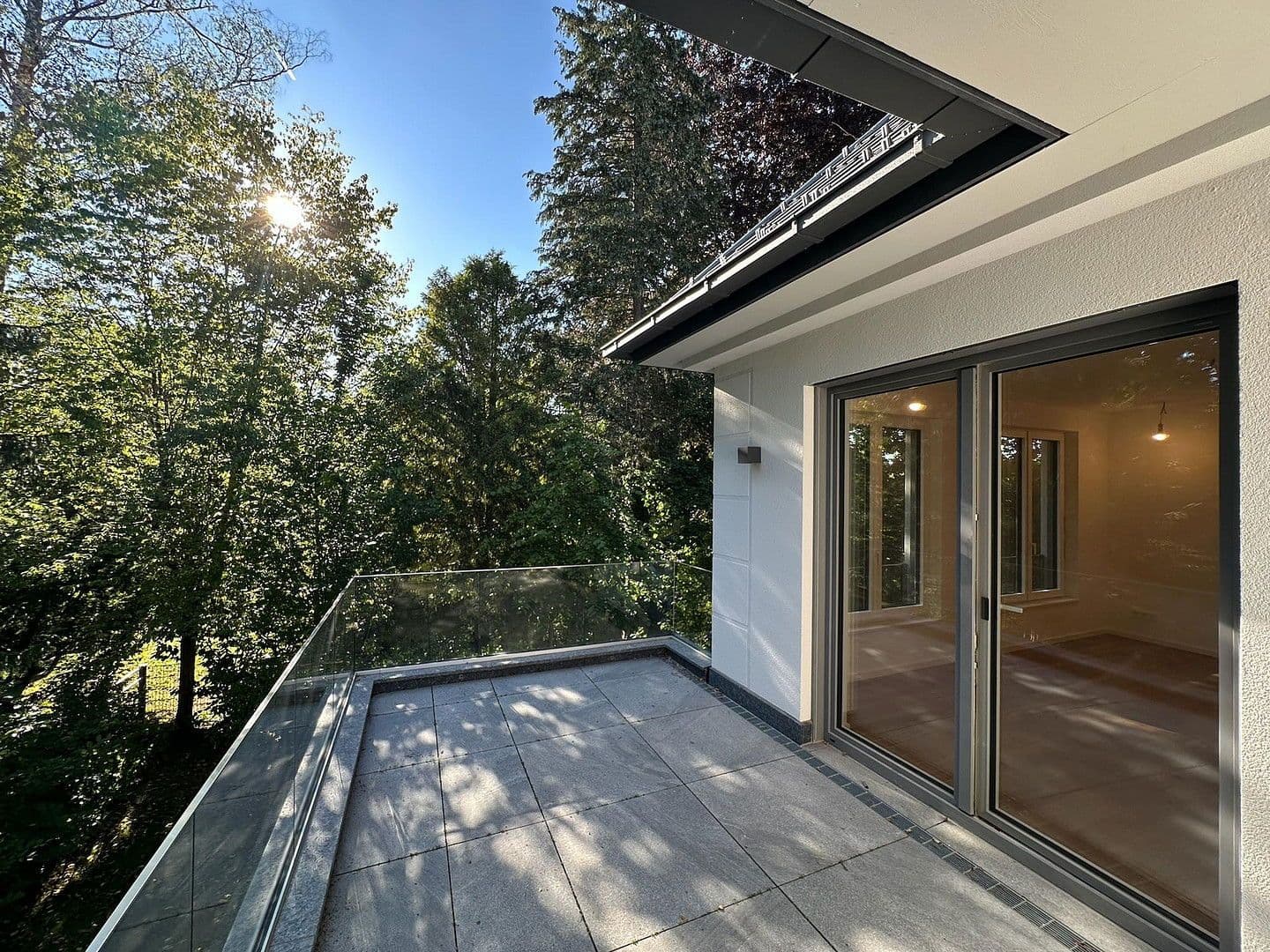 Pronájem bytu 3+1 102 m², Fürstenackerstr. 42, Solln, Bavorsko Pronájem bytu 3+1 102 m², Fürstenackerstr. 42, Solln, Bavorsko