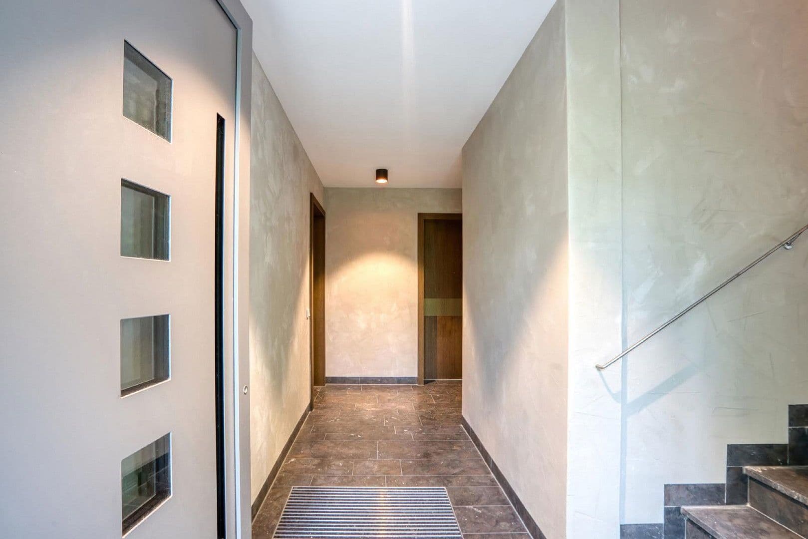 Pronájem bytu 3+1 102 m², Fürstenackerstr. 42, Solln, Bavorsko Pronájem bytu 3+1 102 m², Fürstenackerstr. 42, Solln, Bavorsko