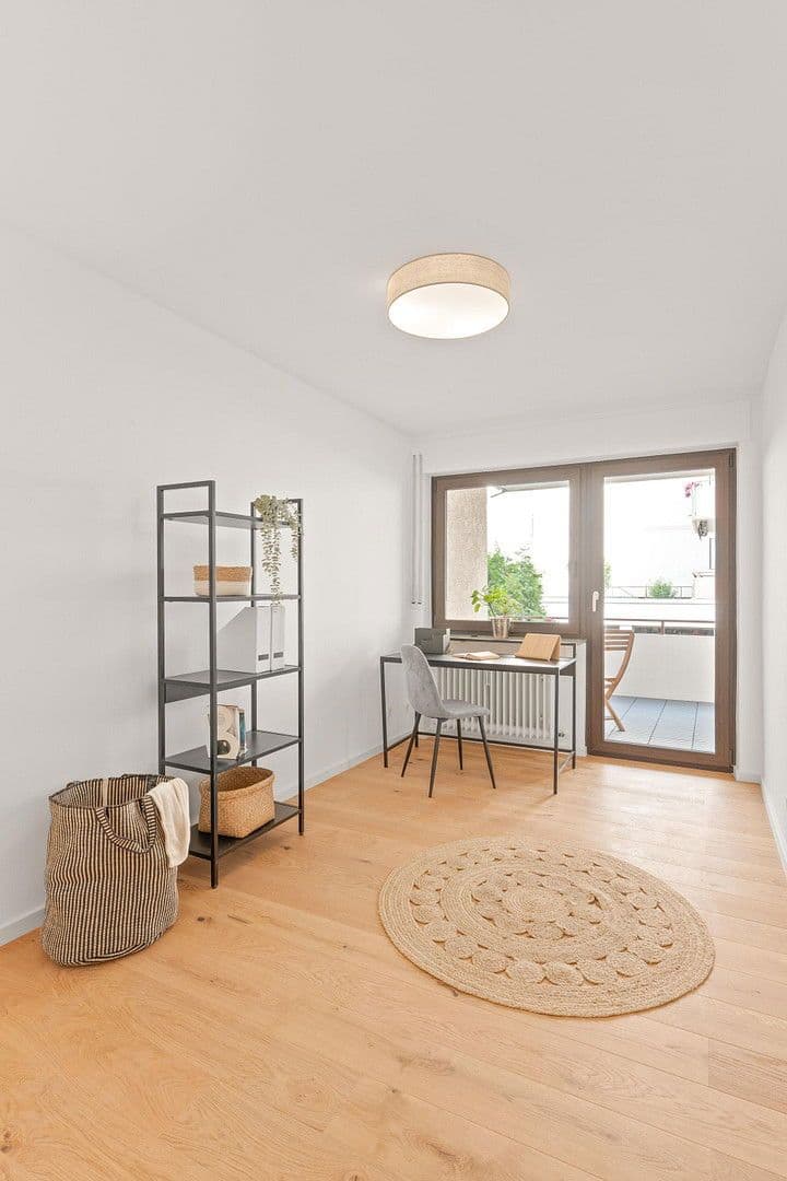 Prodej bytu 3+1 82 m², Kornwestheimer Straße 215, Korntal-Münchingen, Bádensko-Württembersko Prodej bytu 3+1 82 m², Kornwestheimer Straße 215, Korntal-Münchingen, Bádensko-Württembersko