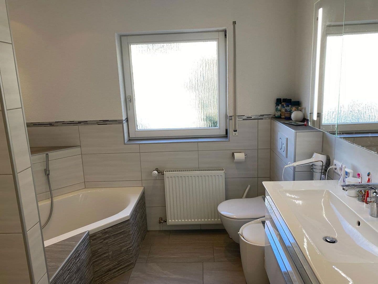 Prodej domu 245 m², pozemek 450 m², Bad Mergentheim, Bádensko-Württembersko Prodej domu 245 m², pozemek 450 m², Bad Mergentheim, Bádensko-Württembersko