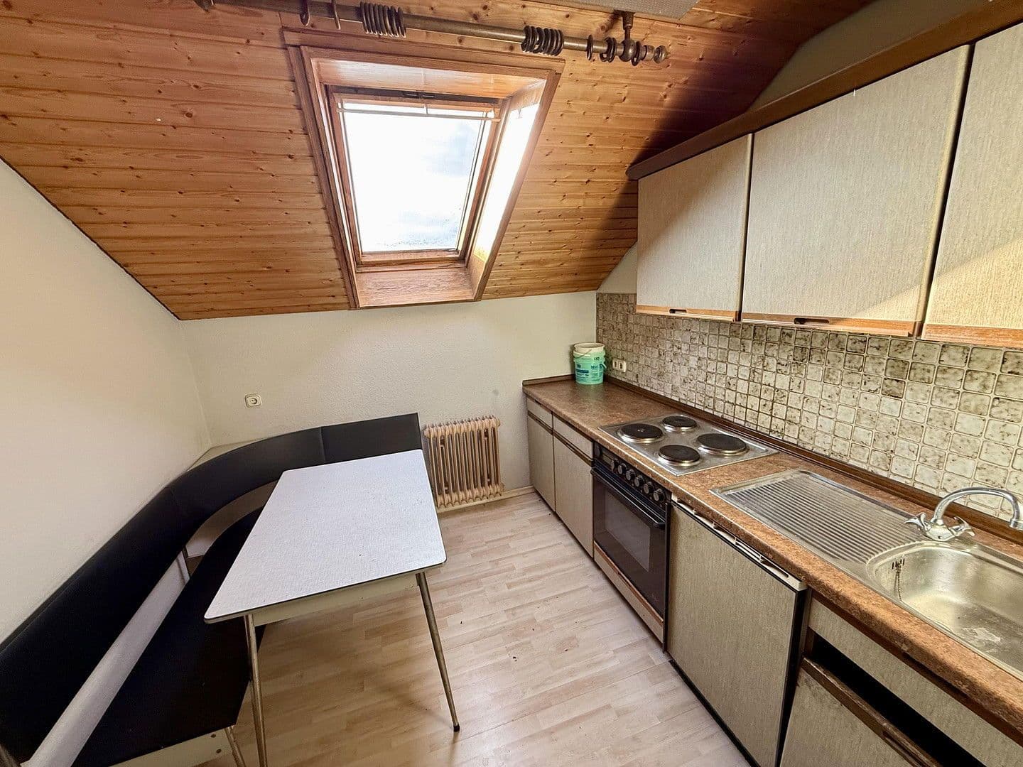 Prodej domu 245 m², pozemek 450 m², Bad Mergentheim, Bádensko-Württembersko Prodej domu 245 m², pozemek 450 m², Bad Mergentheim, Bádensko-Württembersko