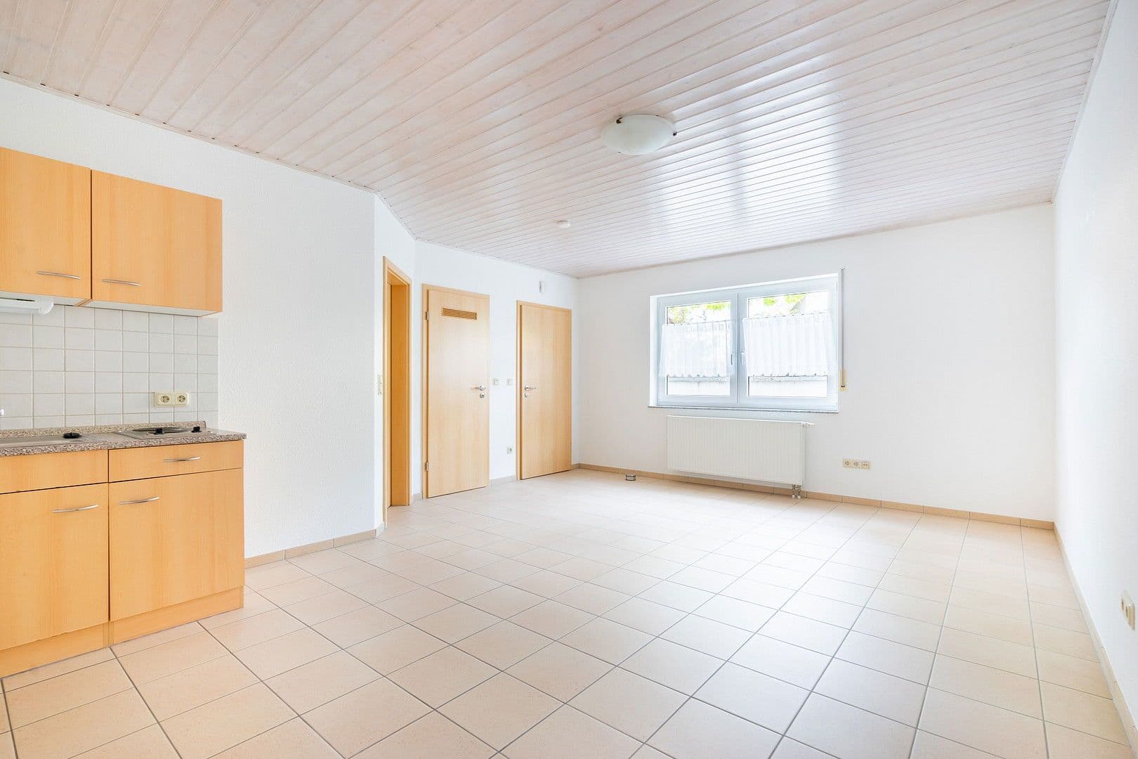 Pronájem bytu 1+1 30 m², Grolsheim, Porýní-Falc Pronájem bytu 1+1 30 m², Grolsheim, Porýní-Falc