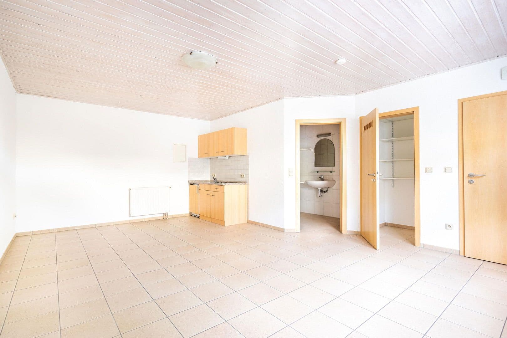 Pronájem bytu 1+1 30 m², Grolsheim, Porýní-Falc Pronájem bytu 1+1 30 m², Grolsheim, Porýní-Falc