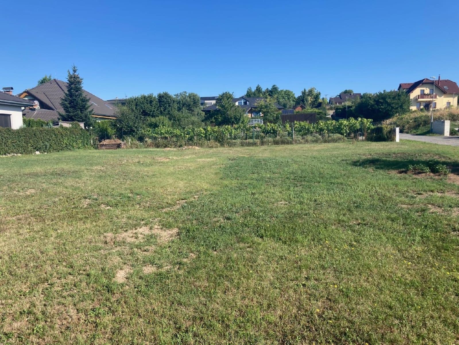 Prodej pozemku 1.026 m², Statenice, Středočeský kraj Prodej pozemku 1.026 m², Statenice, Středočeský kraj