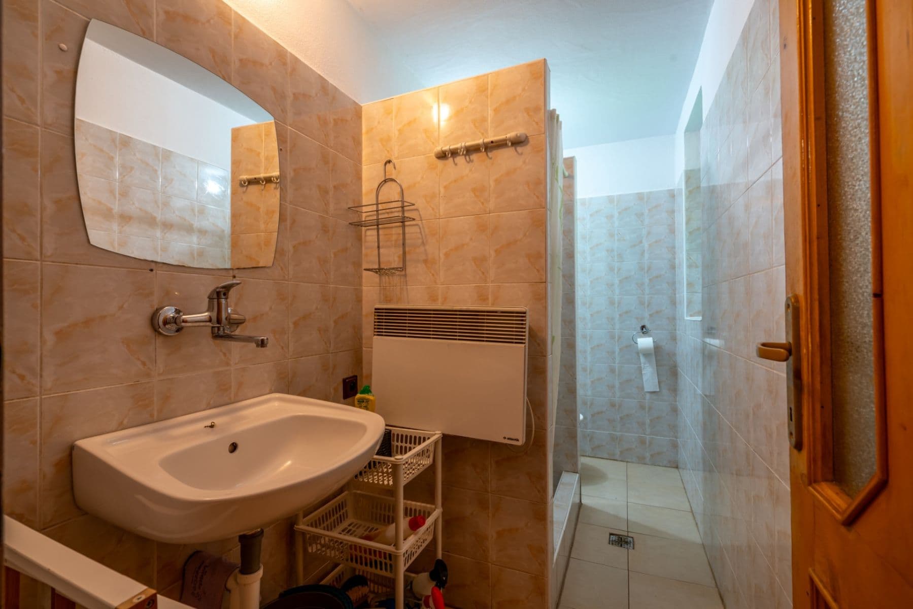 Pronájem chaty, chalupy 100 m², pozemek 200 m², 2311, Tvrdošín, Žilinský kraj Pronájem chaty, chalupy 100 m², pozemek 200 m², 2311, Tvrdošín, Žilinský kraj