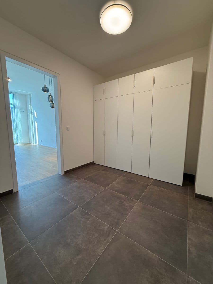 Pronájem bytu 2+kk 52 m², Malešická, Praha, Praha Pronájem bytu 2+kk 52 m², Malešická, Praha, Praha