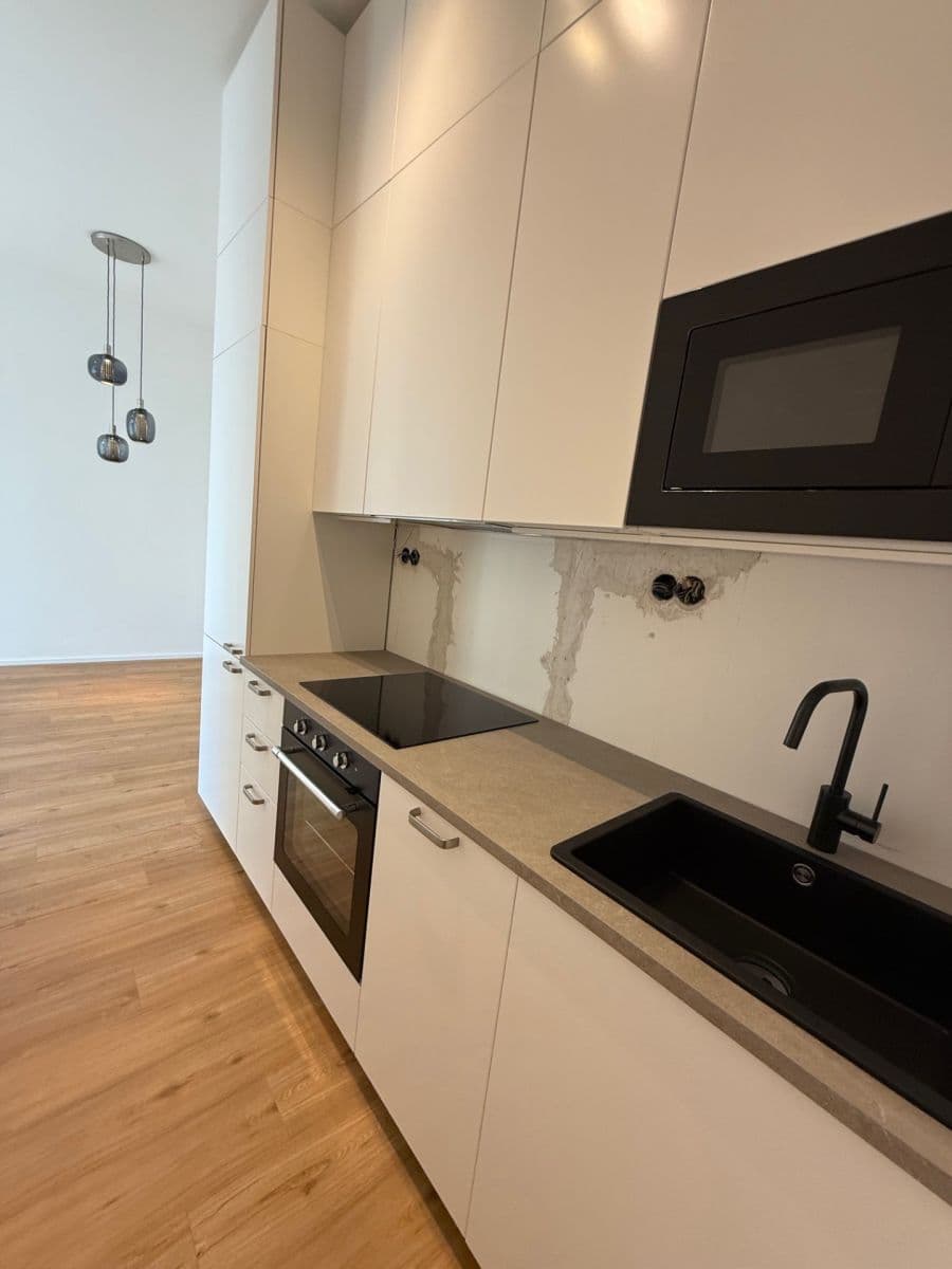 Pronájem bytu 2+kk 52 m², Malešická, Praha, Praha Pronájem bytu 2+kk 52 m², Malešická, Praha, Praha