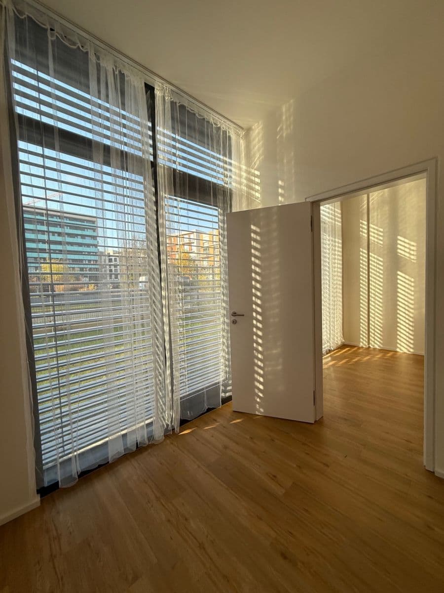 Pronájem bytu 2+kk 52 m², Malešická, Praha, Praha Pronájem bytu 2+kk 52 m², Malešická, Praha, Praha