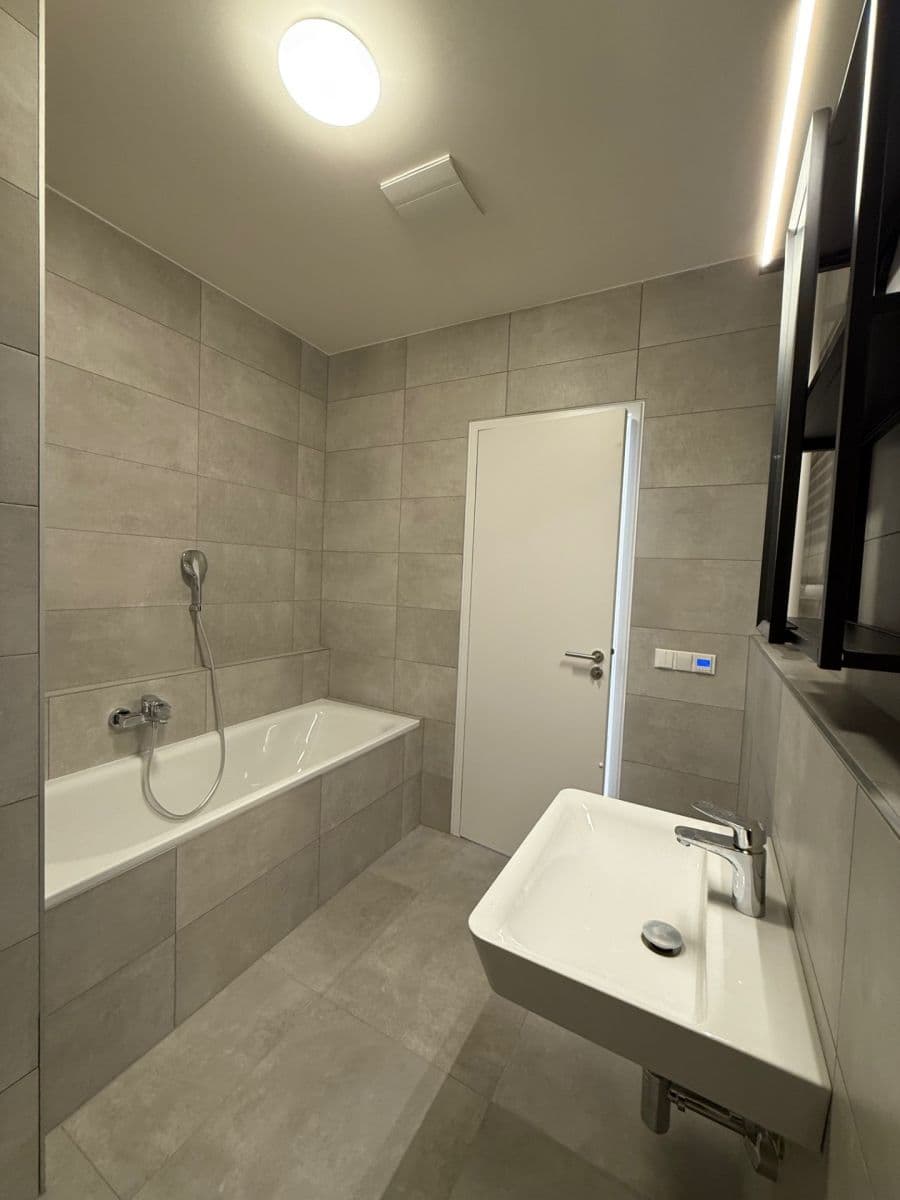 Pronájem bytu 2+kk 57 m², Malešická, Praha, Praha Pronájem bytu 2+kk 57 m², Malešická, Praha, Praha