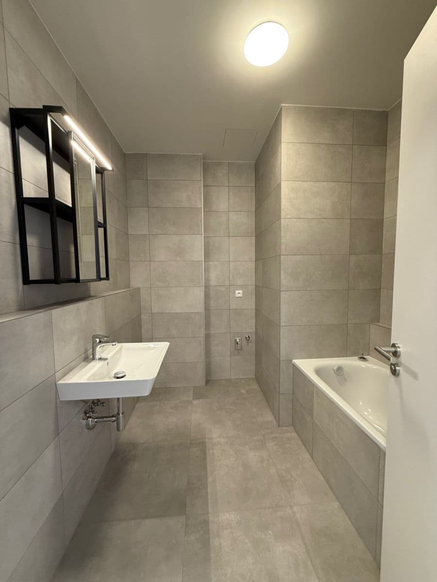 Pronájem bytu 2+kk 57 m², Malešická, Praha, Praha Pronájem bytu 2+kk 57 m², Malešická, Praha, Praha