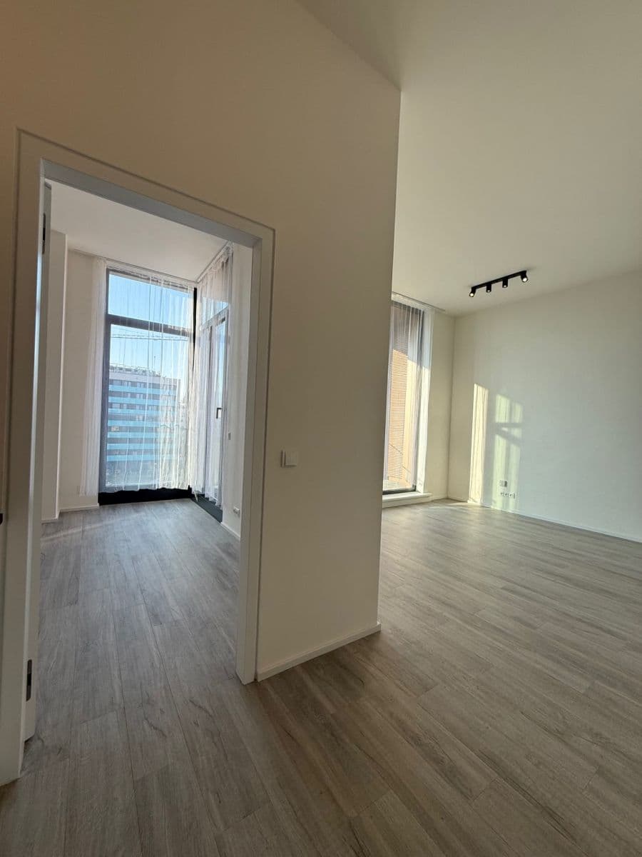 Pronájem bytu 2+kk 57 m², Malešická, Praha, Praha Pronájem bytu 2+kk 57 m², Malešická, Praha, Praha