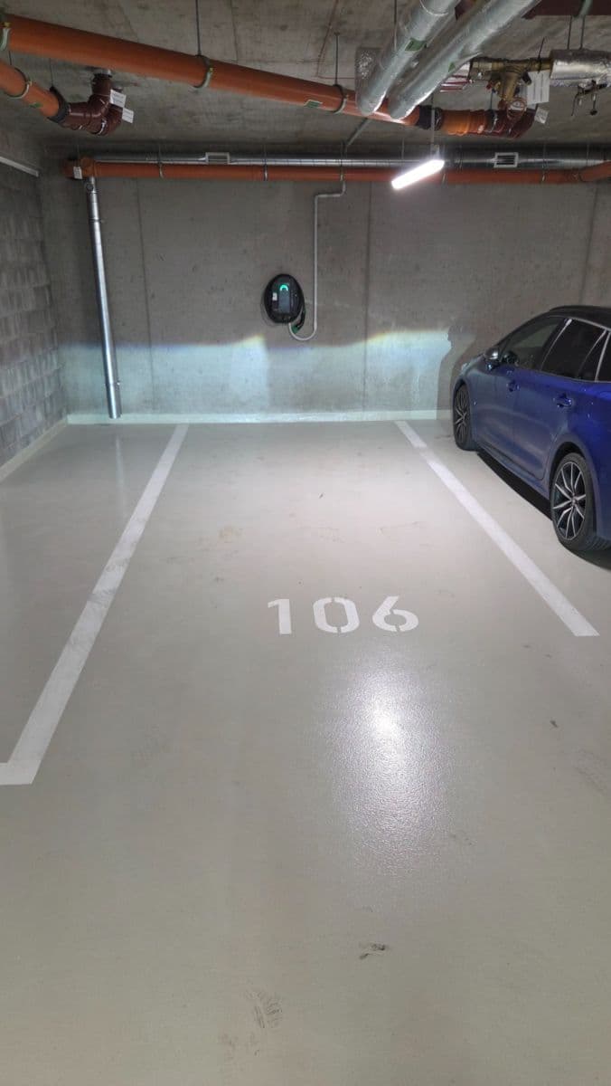 Pronájem bytu 1+kk 41 m², Českobrodská, Praha, Praha Pronájem bytu 1+kk 41 m², Českobrodská, Praha, Praha
