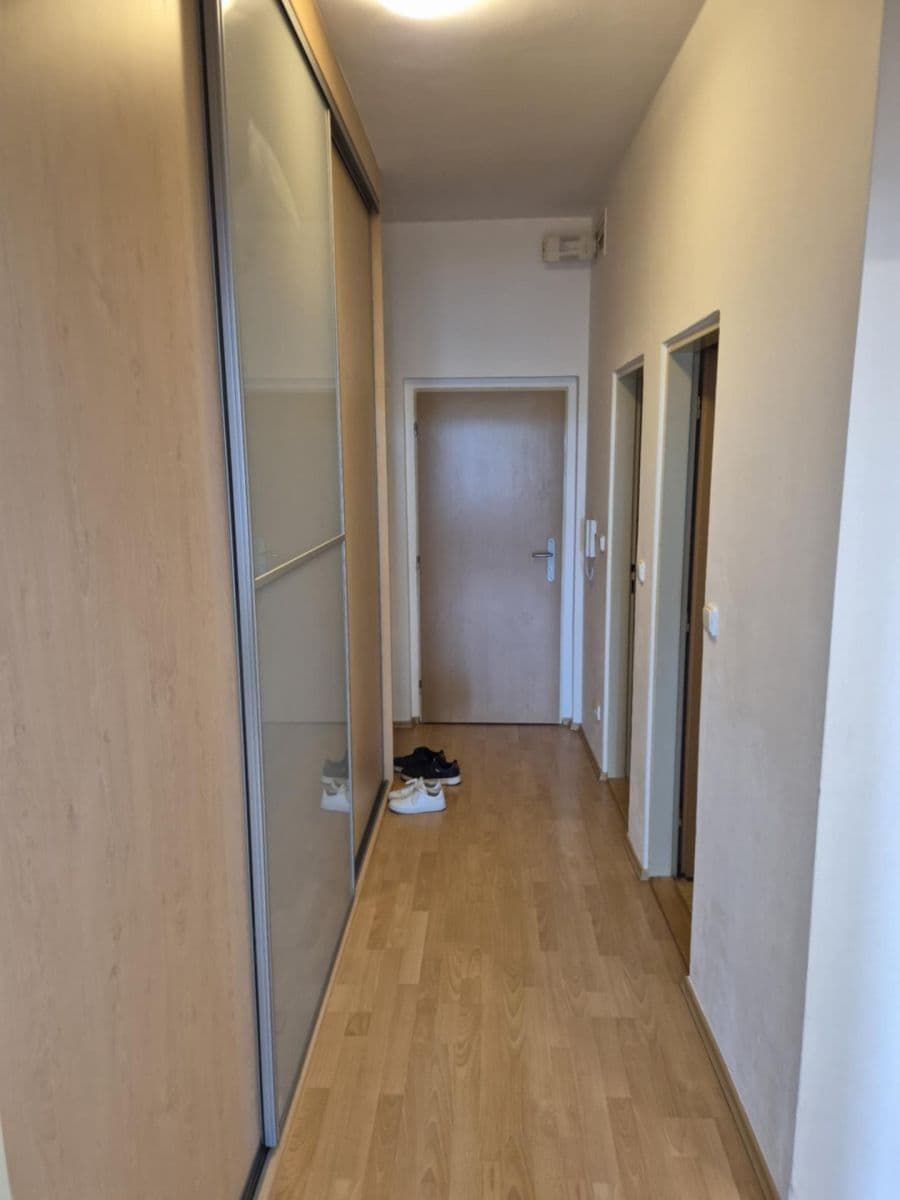 Pronájem bytu 2+kk 50 m², Sokolovská, Čelákovice, Středočeský kraj Pronájem bytu 2+kk 50 m², Sokolovská, Čelákovice, Středočeský kraj