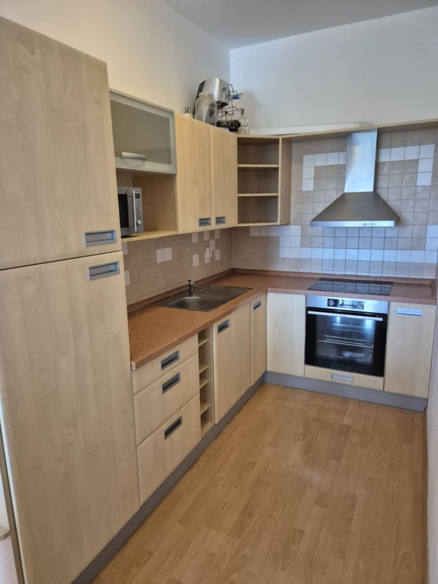 Pronájem bytu 2+kk 50 m², Sokolovská, Čelákovice, Středočeský kraj Pronájem bytu 2+kk 50 m², Sokolovská, Čelákovice, Středočeský kraj