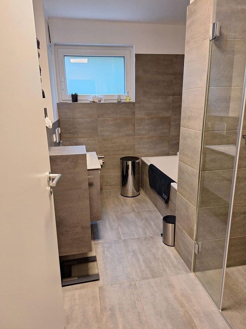 Prodej bytu 3+1 106 m², Nieder-Olm, Porýní-Falc Prodej bytu 3+1 106 m², Nieder-Olm, Porýní-Falc