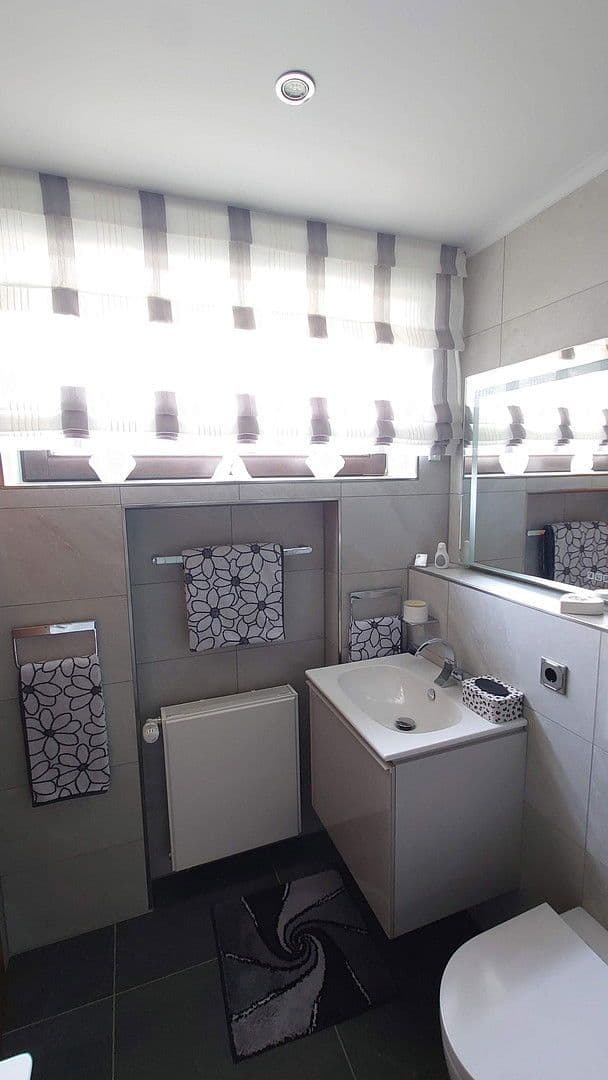 Prodej bytu 4+1 85 m², Übach-Palenberg, Severní Porýní-Vestfálsko Prodej bytu 4+1 85 m², Übach-Palenberg, Severní Porýní-Vestfálsko