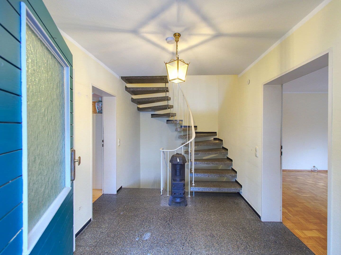 Prodej domu 82 m², pozemek 386 m², München, Bavorsko Prodej domu 82 m², pozemek 386 m², München, Bavorsko