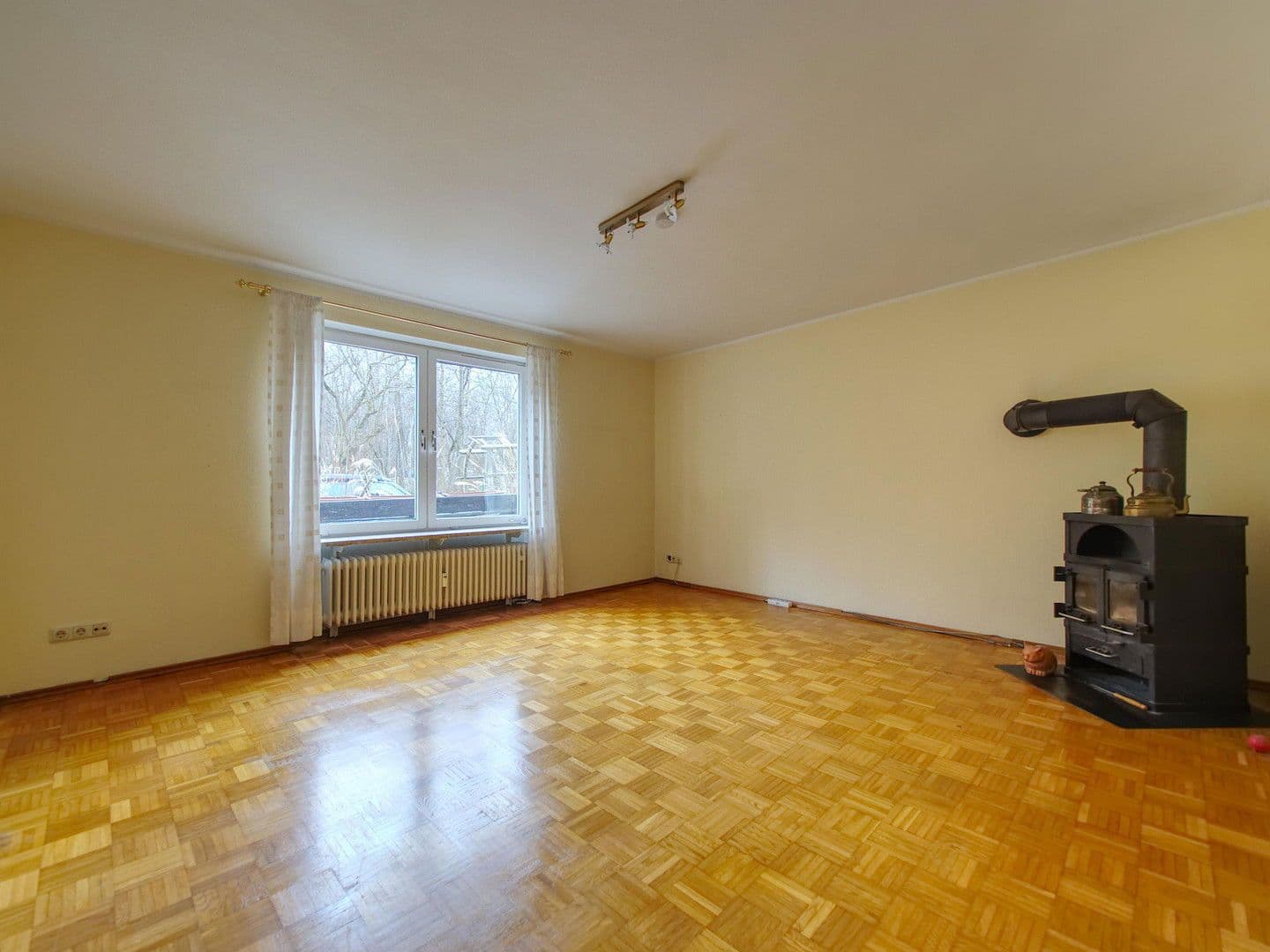 Prodej domu 82 m², pozemek 386 m², München, Bavorsko Prodej domu 82 m², pozemek 386 m², München, Bavorsko