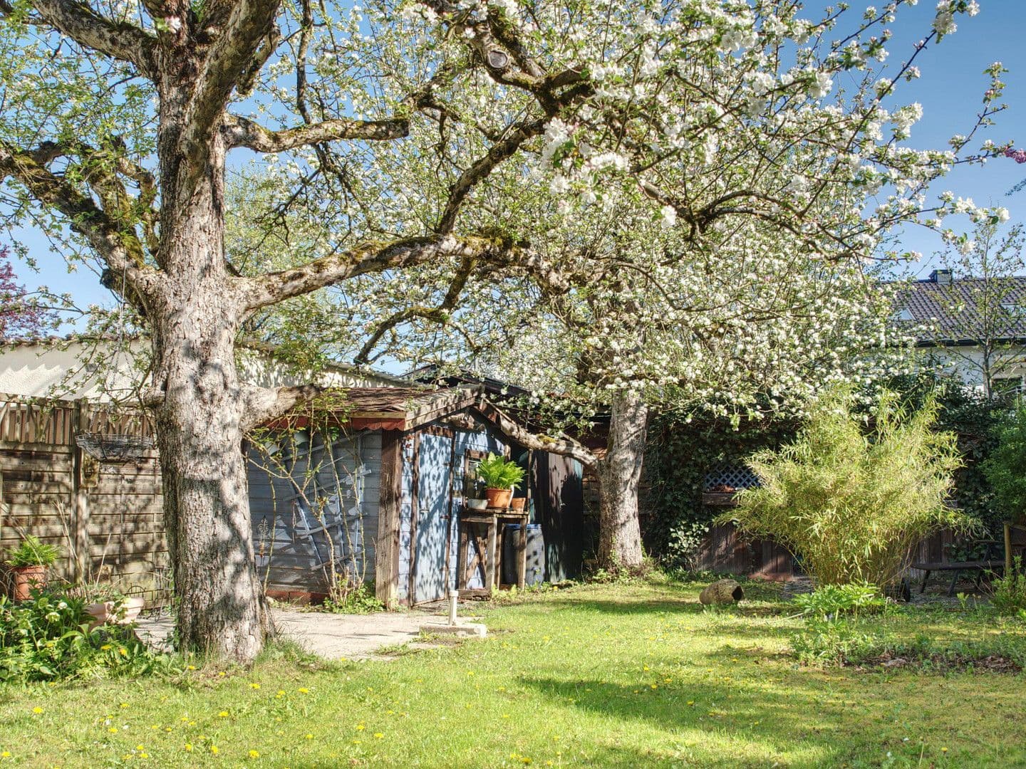 Prodej domu 82 m², pozemek 386 m², München, Bavorsko Prodej domu 82 m², pozemek 386 m², München, Bavorsko