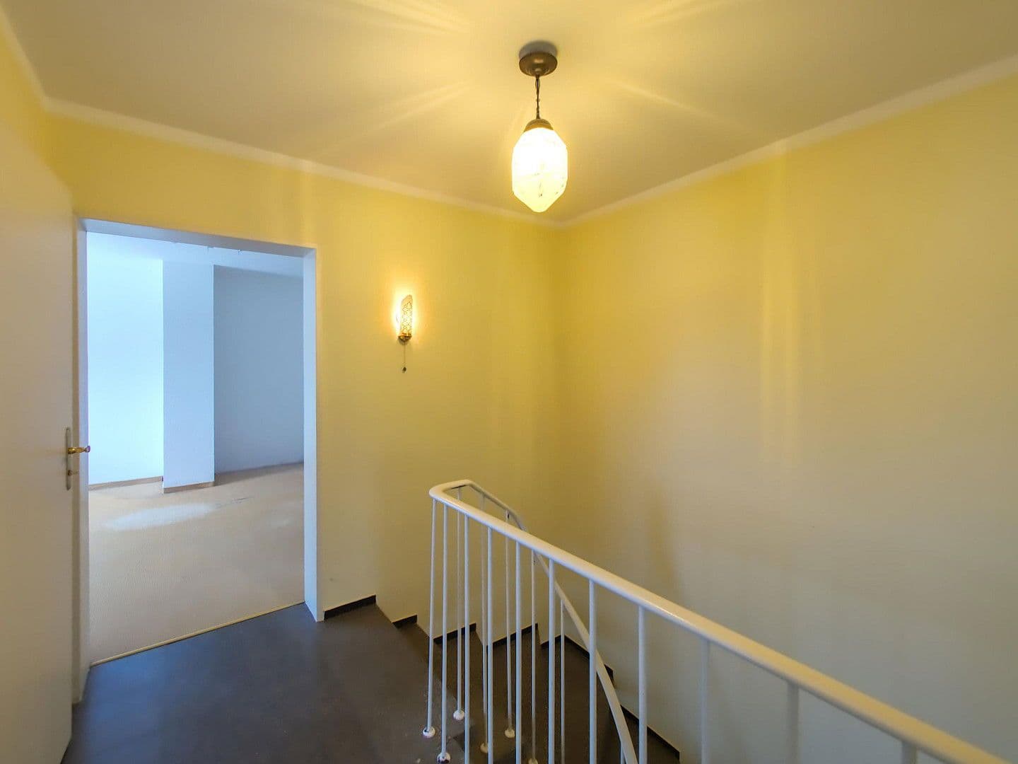 Prodej domu 82 m², pozemek 386 m², München, Bavorsko Prodej domu 82 m², pozemek 386 m², München, Bavorsko