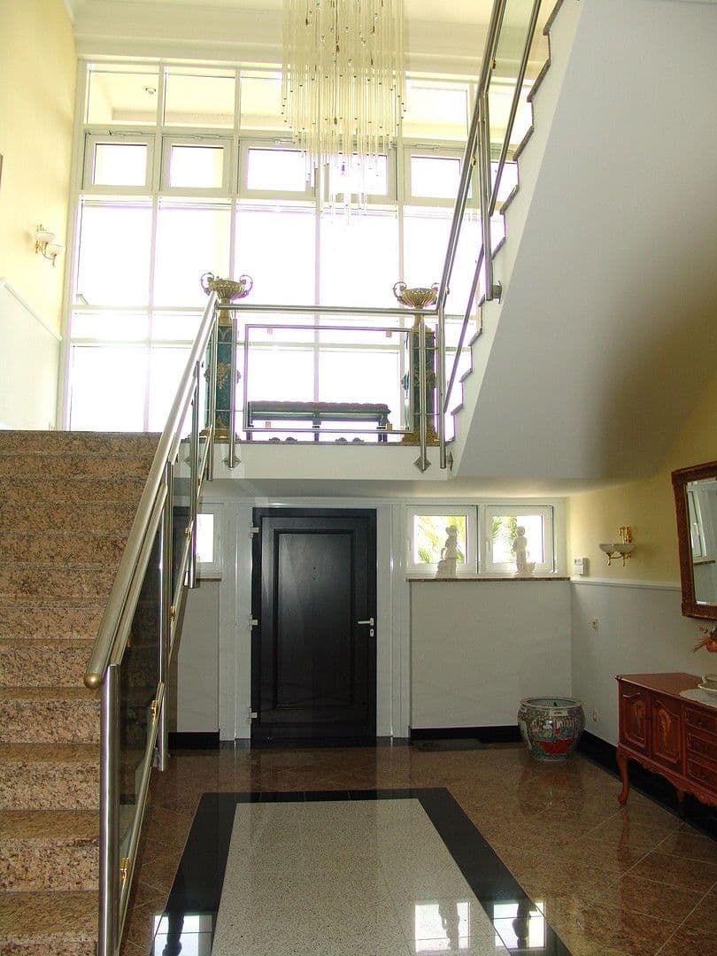 Prodej domu 1.082 m², pozemek 9.536 m², Kolkwitz, Braniborsko Prodej domu 1.082 m², pozemek 9.536 m², Kolkwitz, Braniborsko