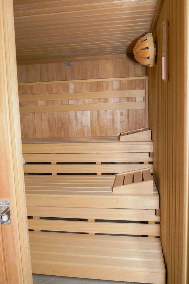 Prodej domu 1.082 m², pozemek 9.536 m², Kolkwitz, Braniborsko Prodej domu 1.082 m², pozemek 9.536 m², Kolkwitz, Braniborsko