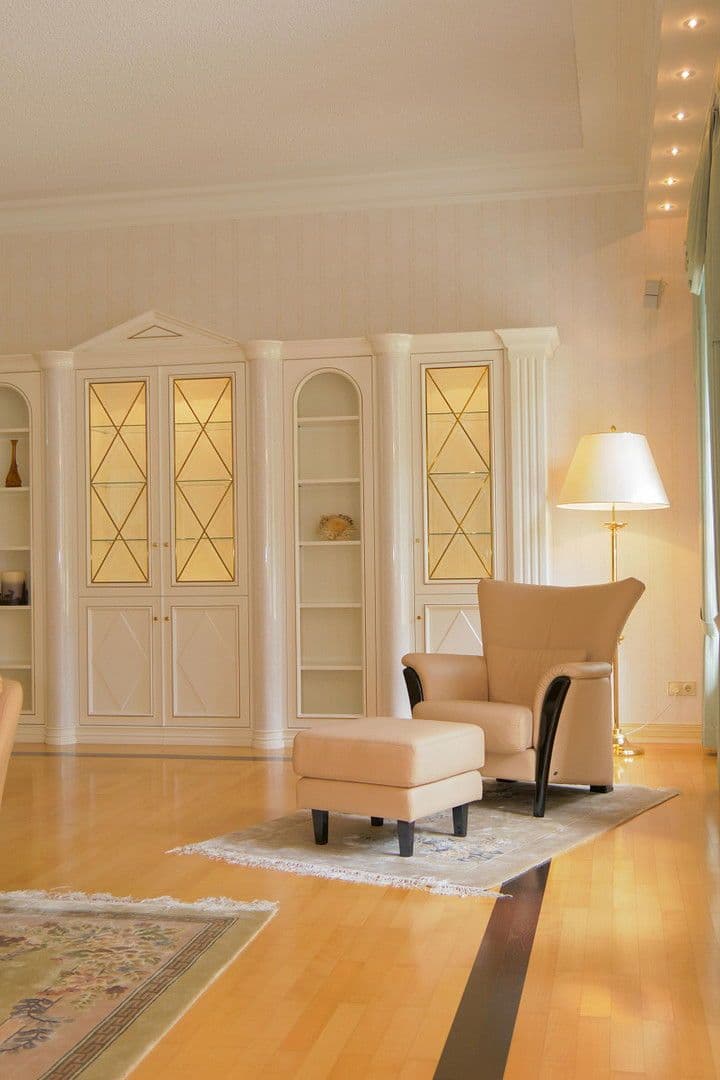 Prodej domu 1.082 m², pozemek 9.536 m², Kolkwitz, Braniborsko Prodej domu 1.082 m², pozemek 9.536 m², Kolkwitz, Braniborsko