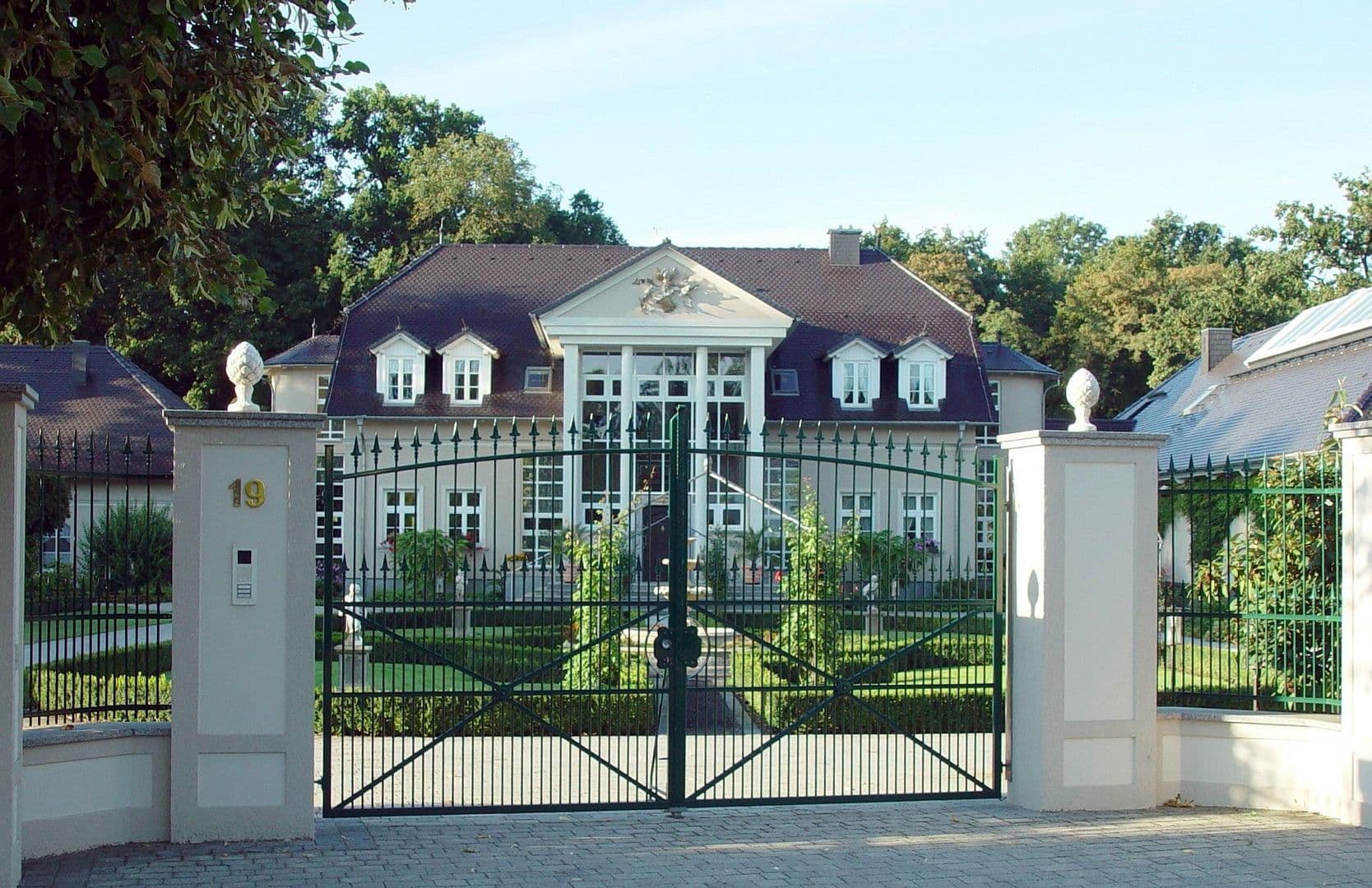 Prodej domu 1.082 m², pozemek 9.536 m², Kolkwitz, Braniborsko Prodej domu 1.082 m², pozemek 9.536 m², Kolkwitz, Braniborsko