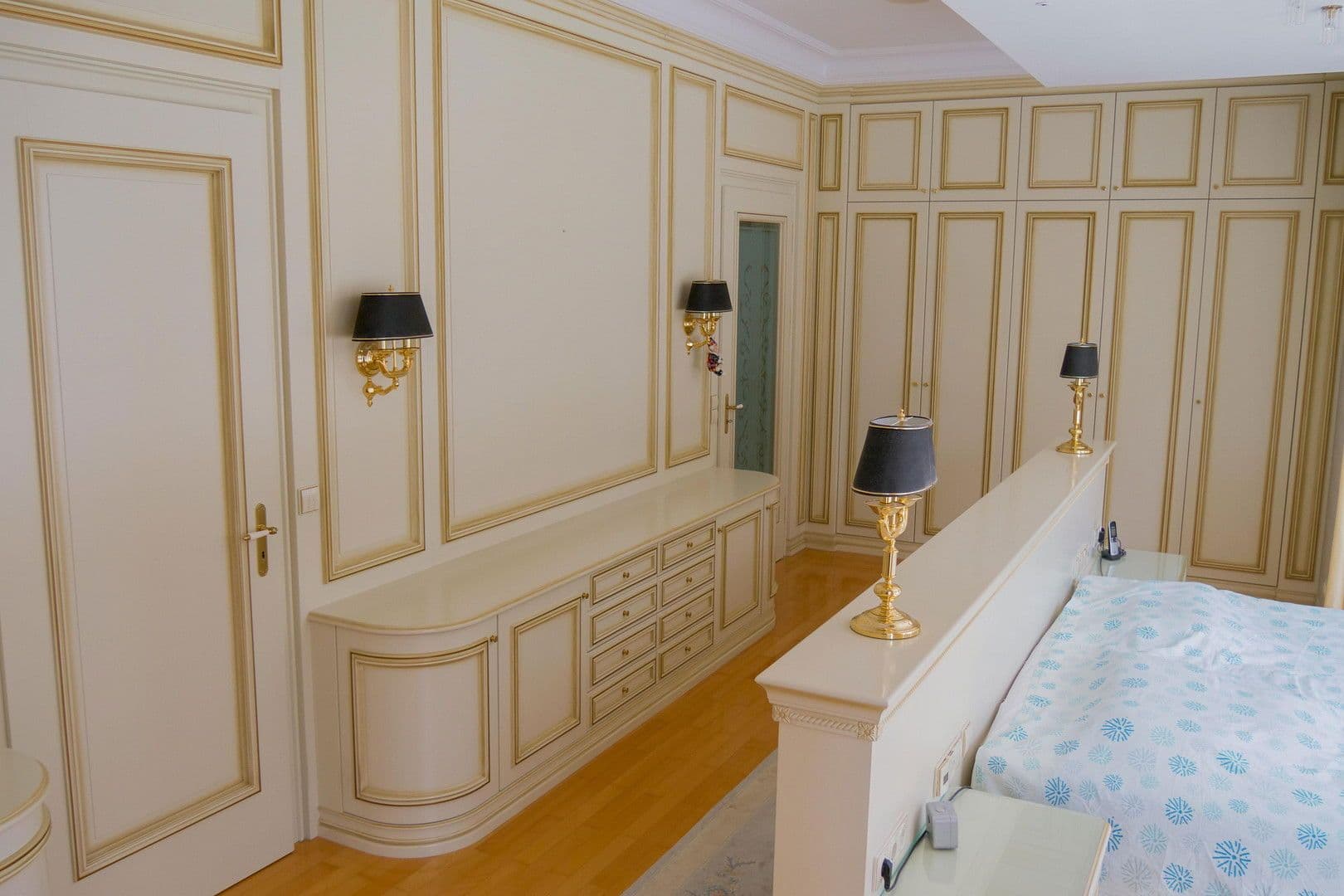 Prodej domu 1.082 m², pozemek 9.536 m², Kolkwitz, Braniborsko Prodej domu 1.082 m², pozemek 9.536 m², Kolkwitz, Braniborsko