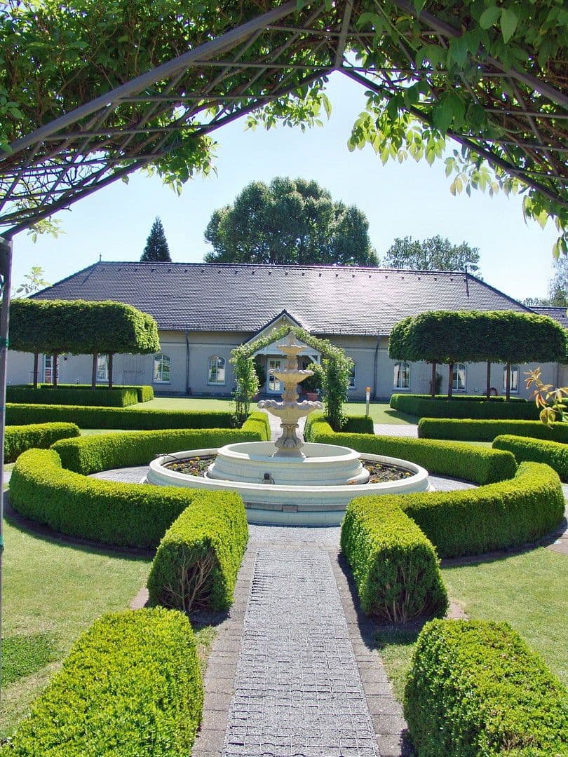 Prodej domu 1.082 m², pozemek 9.536 m², Kolkwitz, Braniborsko Prodej domu 1.082 m², pozemek 9.536 m², Kolkwitz, Braniborsko