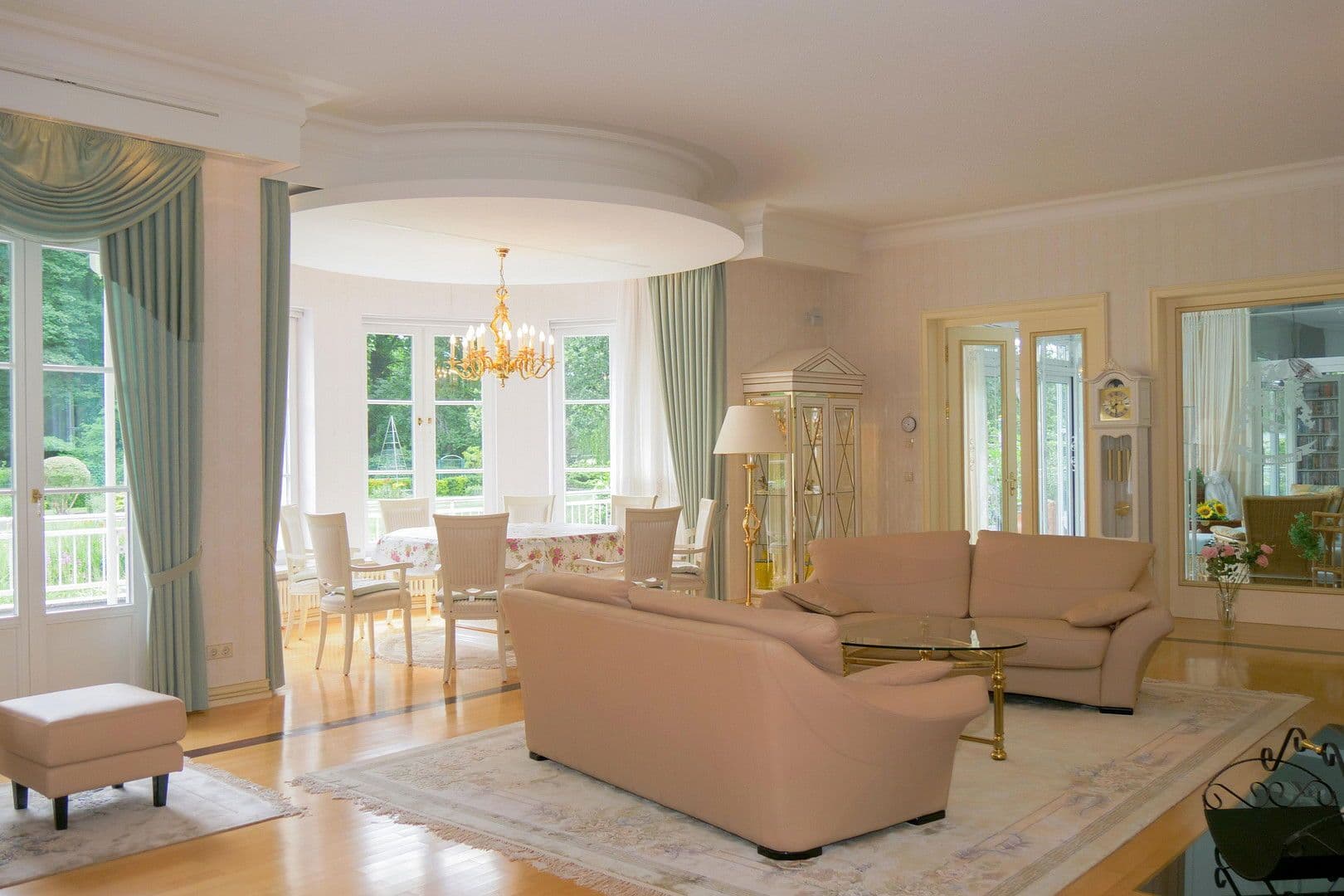 Prodej domu 1.082 m², pozemek 9.536 m², Kolkwitz, Braniborsko Prodej domu 1.082 m², pozemek 9.536 m², Kolkwitz, Braniborsko