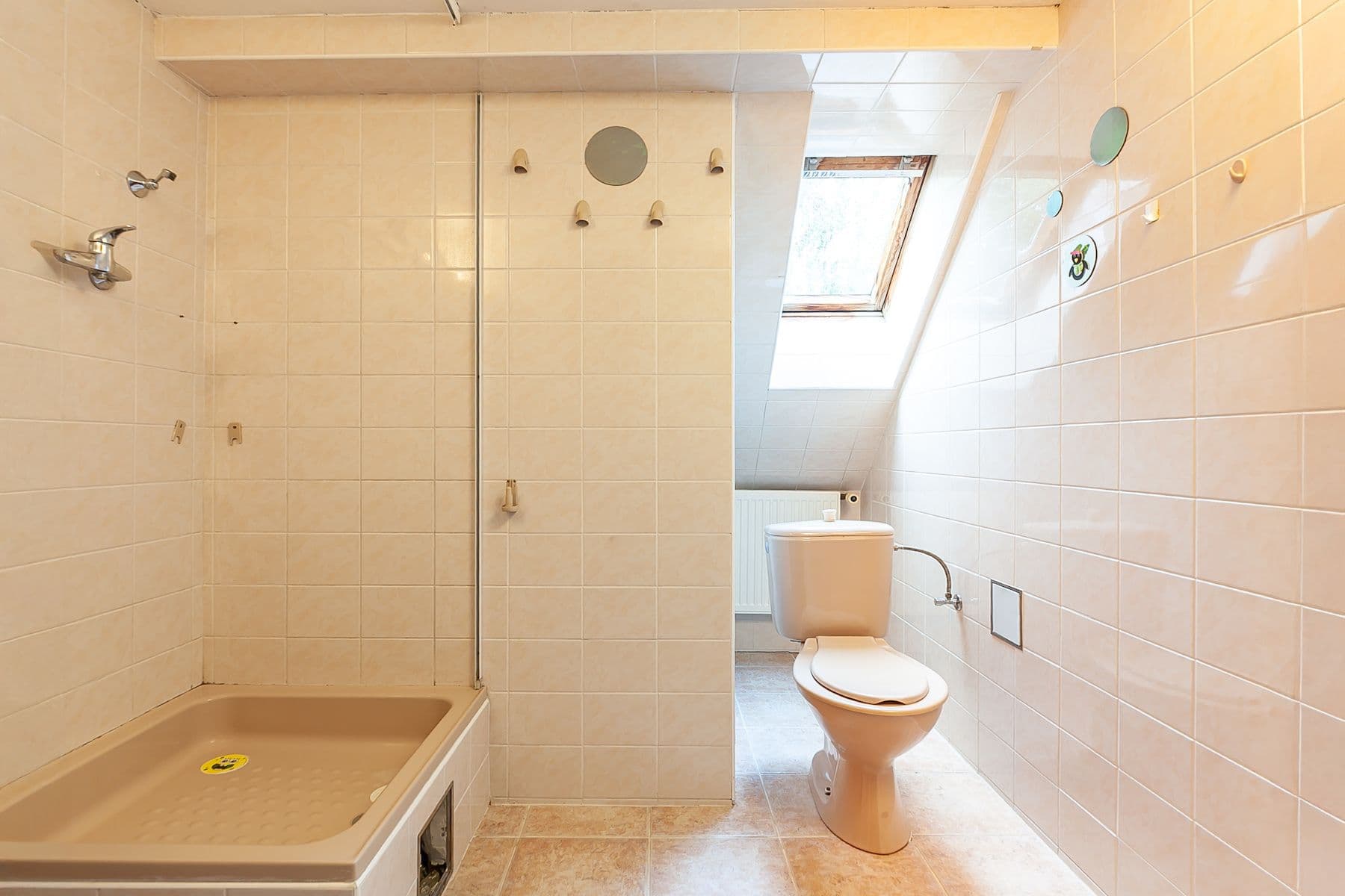 Prodej domu 230 m², pozemek 654 m², Na Hlavní, Praha, Praha Prodej domu 230 m², pozemek 654 m², Na Hlavní, Praha, Praha