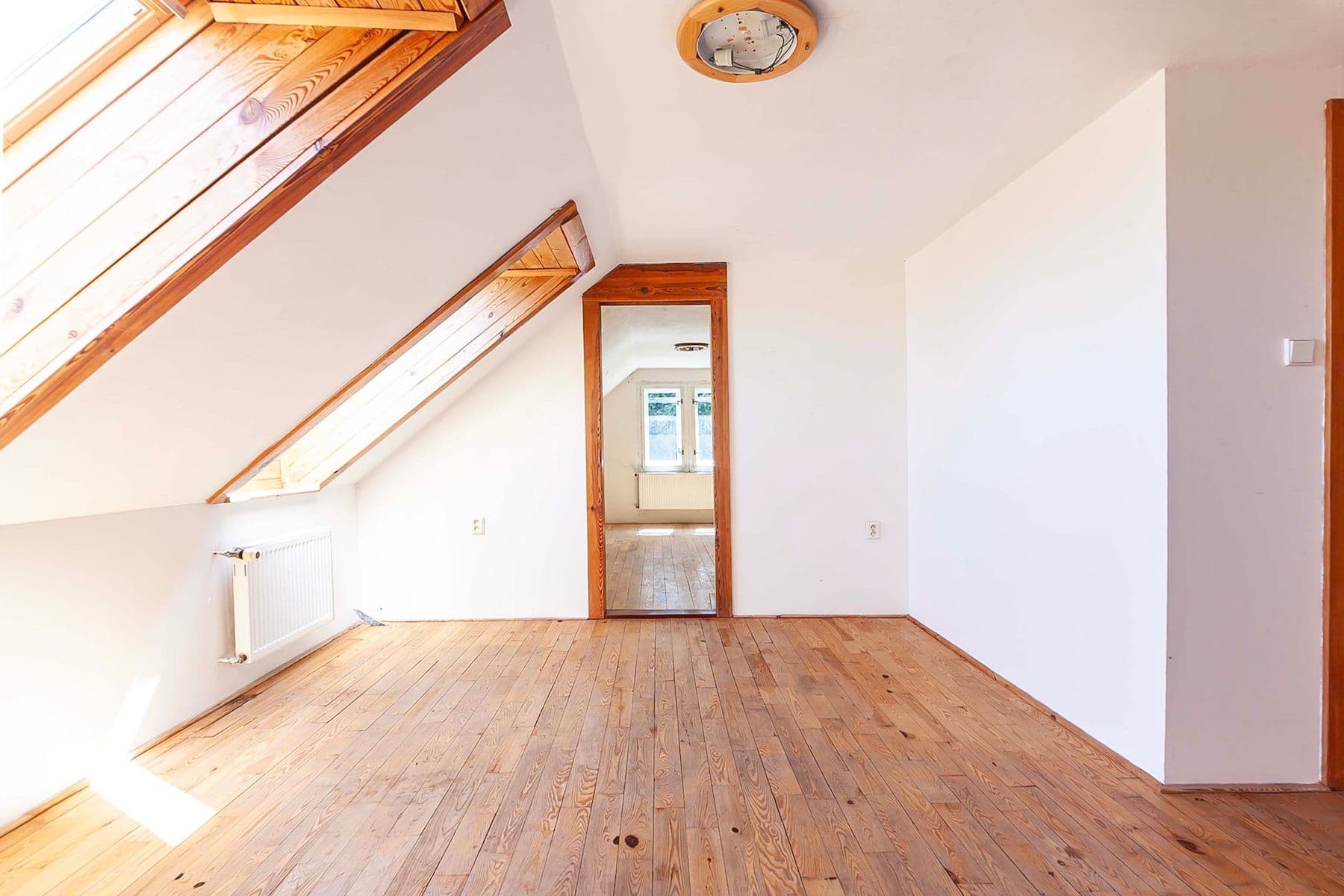 Prodej domu 230 m², pozemek 654 m², Na Hlavní, Praha, Praha Prodej domu 230 m², pozemek 654 m², Na Hlavní, Praha, Praha