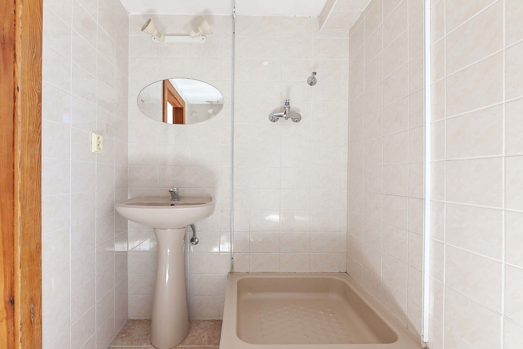 Prodej domu 230 m², pozemek 654 m², Na Hlavní, Praha, Praha Prodej domu 230 m², pozemek 654 m², Na Hlavní, Praha, Praha