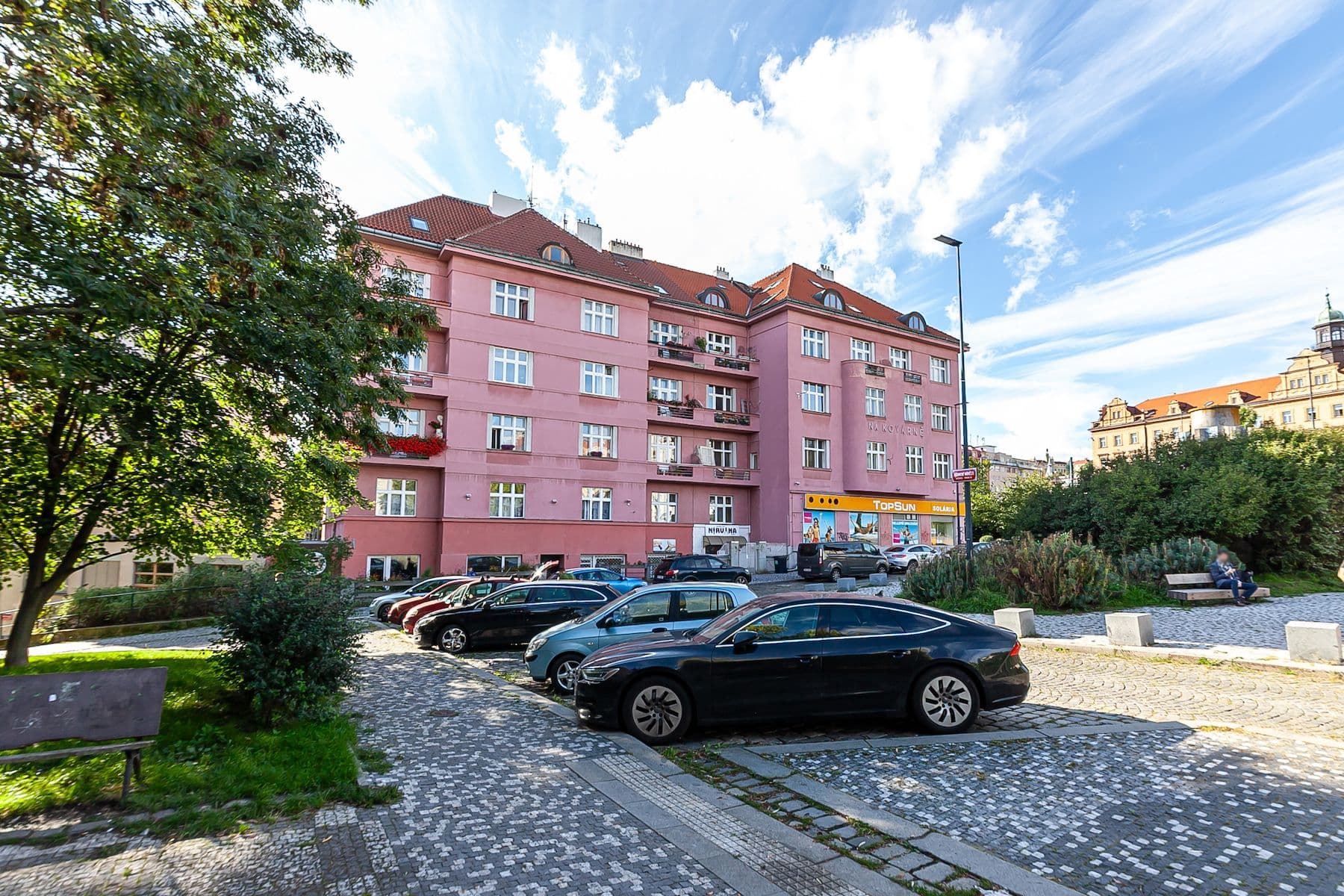 Prodej bytu 4+1 138 m², Vršovické náměstí, Praha, Praha Prodej bytu 4+1 138 m², Vršovické náměstí, Praha, Praha