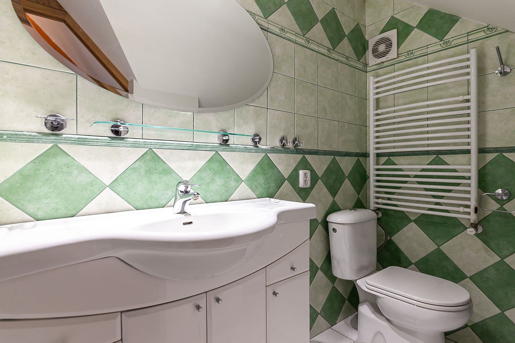 Prodej bytu 4+1 138 m², Vršovické náměstí, Praha, Praha Prodej bytu 4+1 138 m², Vršovické náměstí, Praha, Praha