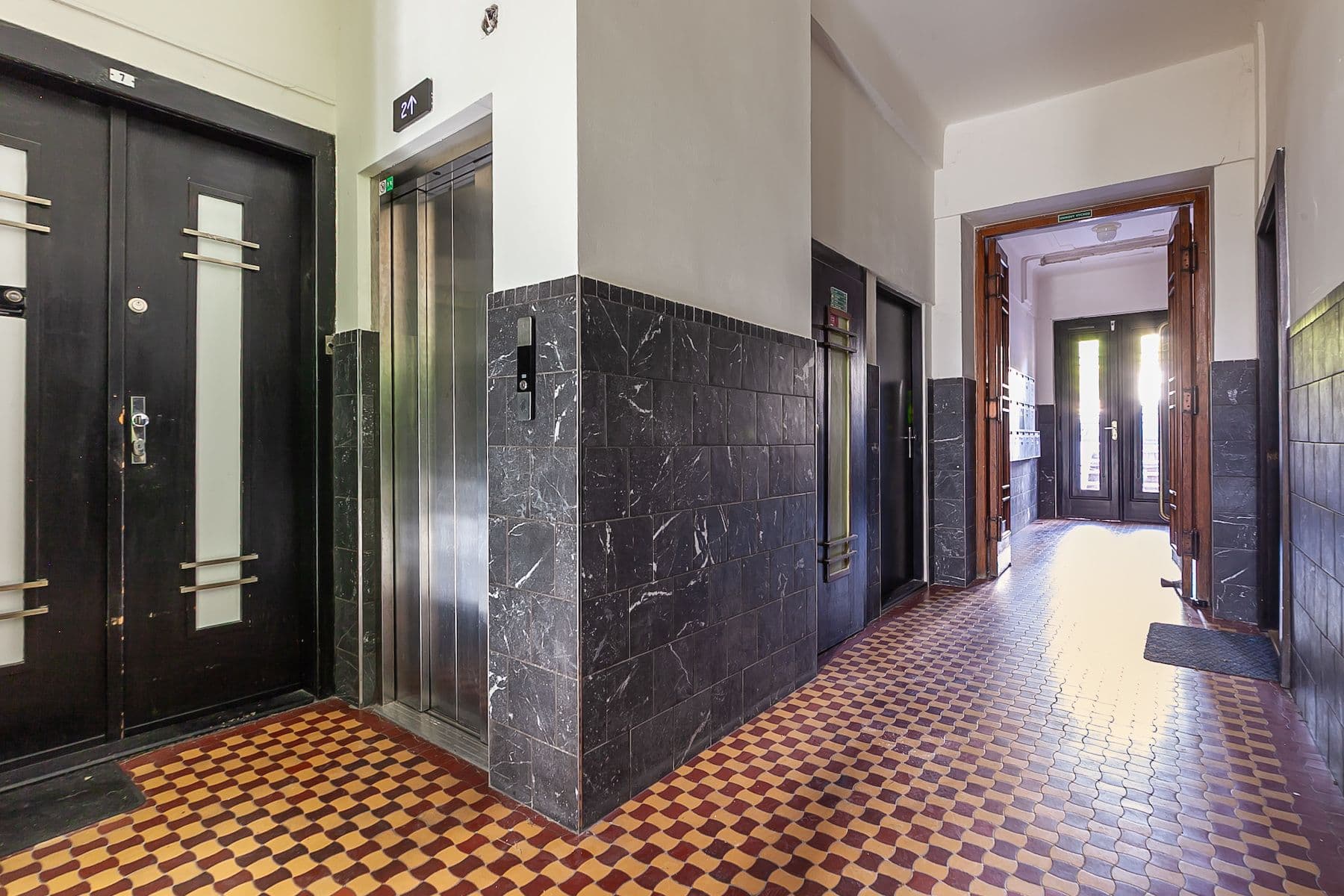 Prodej bytu 4+1 138 m², Vršovické náměstí, Praha, Praha Prodej bytu 4+1 138 m², Vršovické náměstí, Praha, Praha