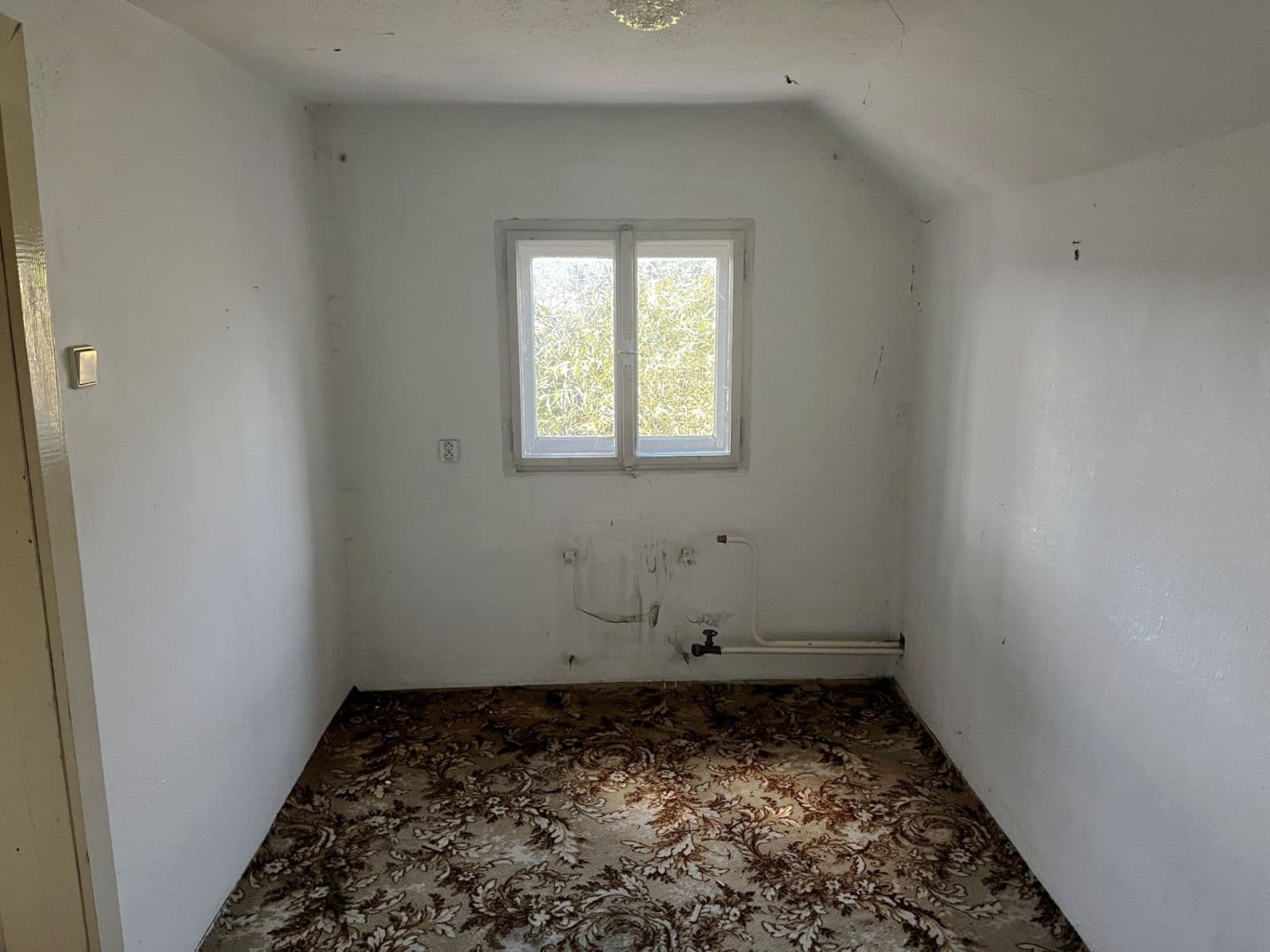 Prodej domu 200 m², pozemek 1.330 m², Návsí, Moravskoslezský kraj Prodej domu 200 m², pozemek 1.330 m², Návsí, Moravskoslezský kraj