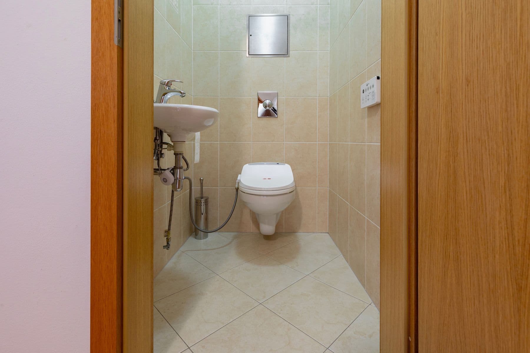 Prodej bytu 3+kk 83 m², Na Výrovně, Praha, Praha Prodej bytu 3+kk 83 m², Na Výrovně, Praha, Praha