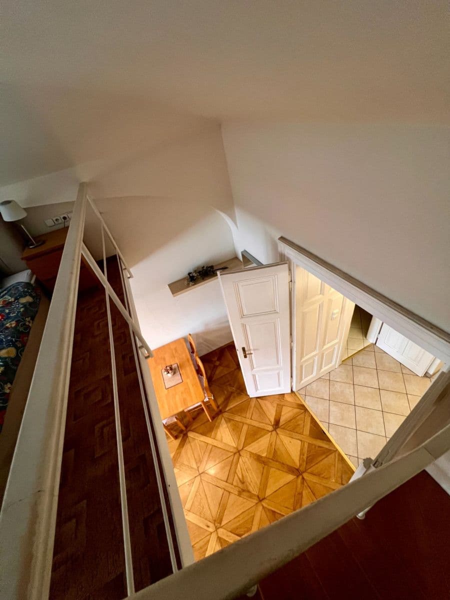 Pronájem bytu 1+1 44 m², Na Valentince, Praha, Praha Pronájem bytu 1+1 44 m², Na Valentince, Praha, Praha