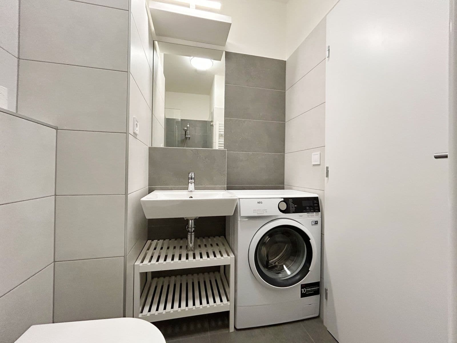 Pronájem bytu 2+kk 44 m², Zengrova, Kolín, Středočeský kraj Pronájem bytu 2+kk 44 m², Zengrova, Kolín, Středočeský kraj