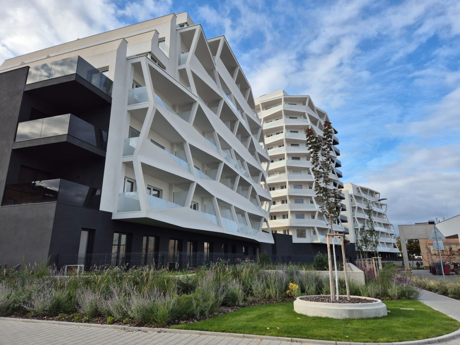 Pronájem bytu 1+kk 38 m², Komárovská, Brno, Jihomoravský kraj Pronájem bytu 1+kk 38 m², Komárovská, Brno, Jihomoravský kraj
