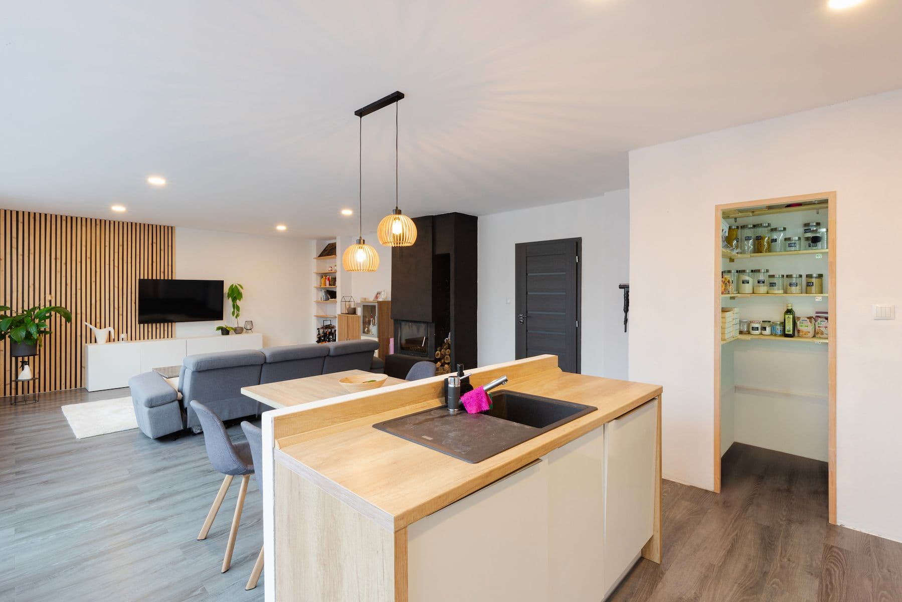 Prodej domu 180 m², pozemek 799 m², Rodáků, Spálené Poříčí, Plzeňský kraj Prodej domu 180 m², pozemek 799 m², Rodáků, Spálené Poříčí, Plzeňský kraj