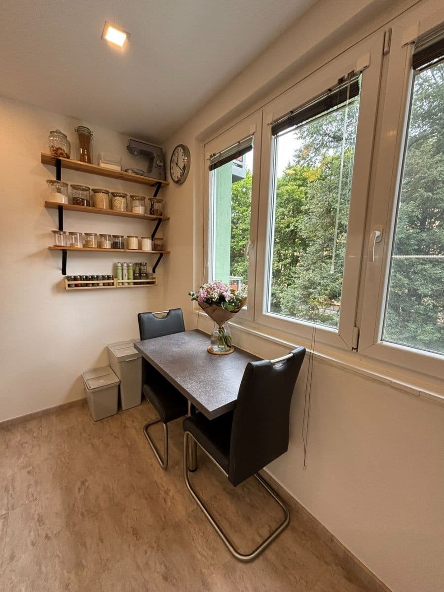 Pronájem bytu 2+1 56 m², Kotěrova, Brno, Jihomoravský kraj Pronájem bytu 2+1 56 m², Kotěrova, Brno, Jihomoravský kraj