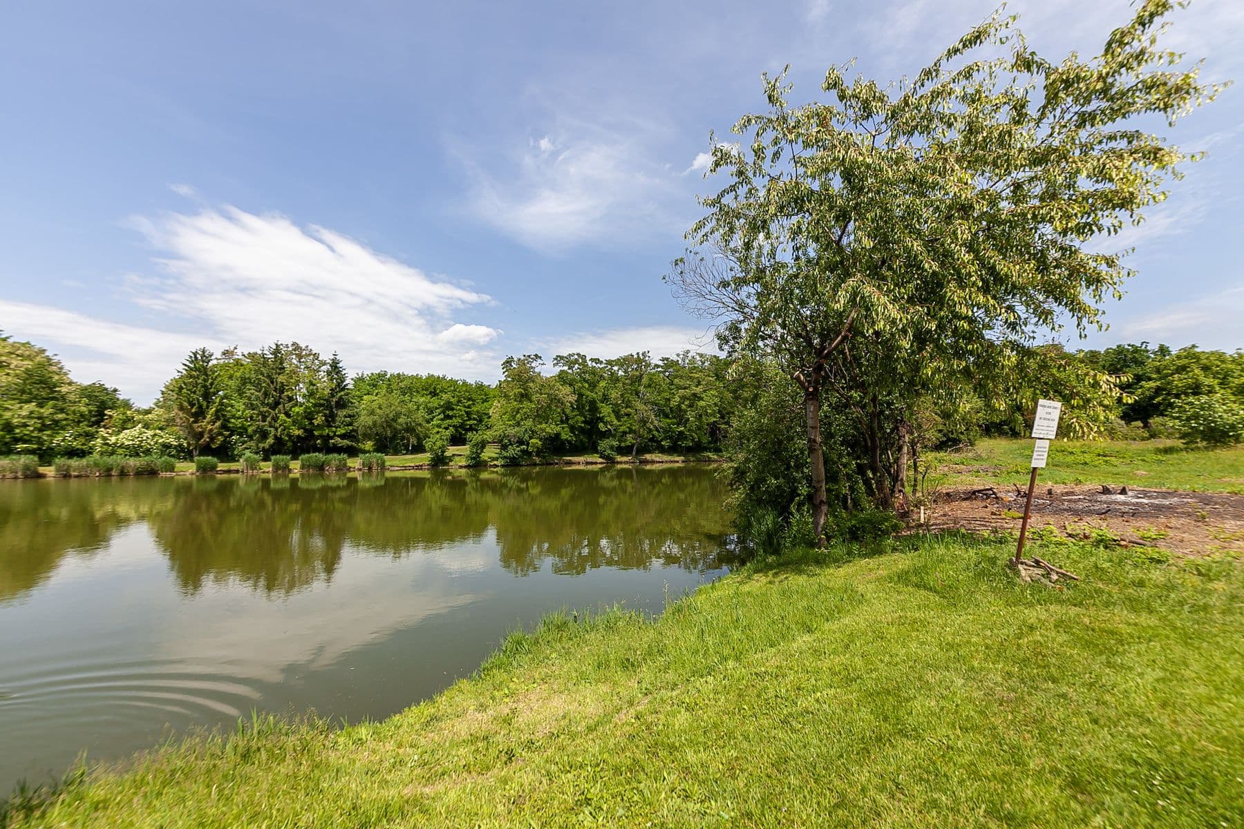 Prodej pozemku 1.636 m², Odolena Voda, Středočeský kraj Prodej pozemku 1.636 m², Odolena Voda, Středočeský kraj