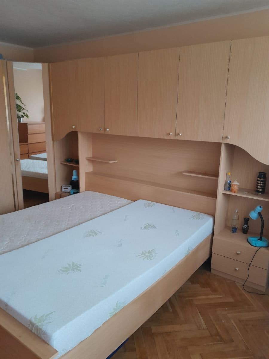 Prodej bytu 2+1 57 m², Gagarinova, Karlovy Vary, Karlovarský kraj Prodej bytu 2+1 57 m², Gagarinova, Karlovy Vary, Karlovarský kraj