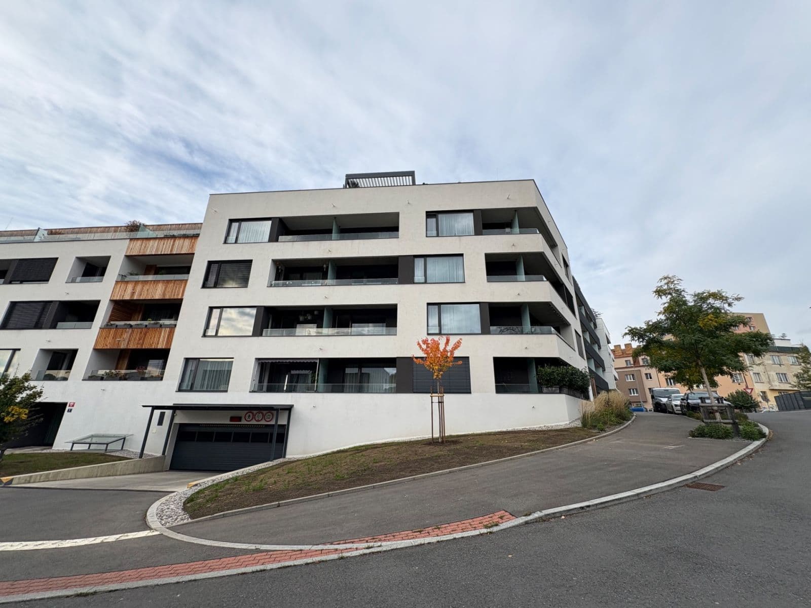 Pronájem bytu 1+kk 40 m², Skálové, Praha, Praha Pronájem bytu 1+kk 40 m², Skálové, Praha, Praha