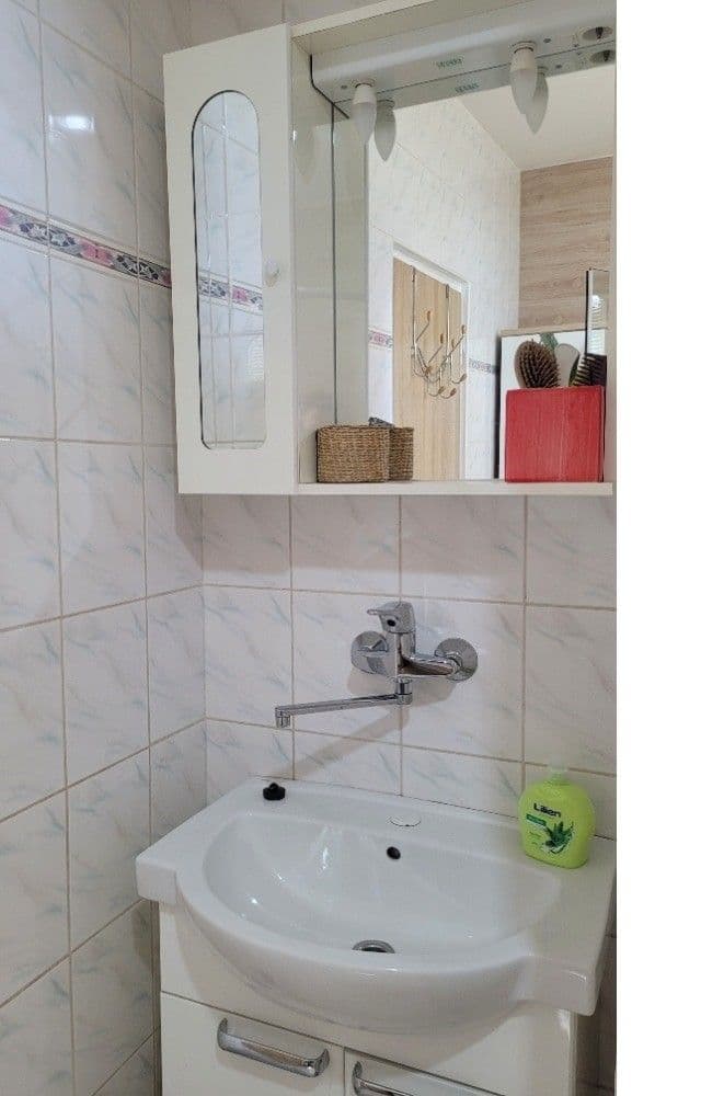 Prodej bytu 2+kk 47 m², U Bazénu, Praha, Praha Prodej bytu 2+kk 47 m², U Bazénu, Praha, Praha